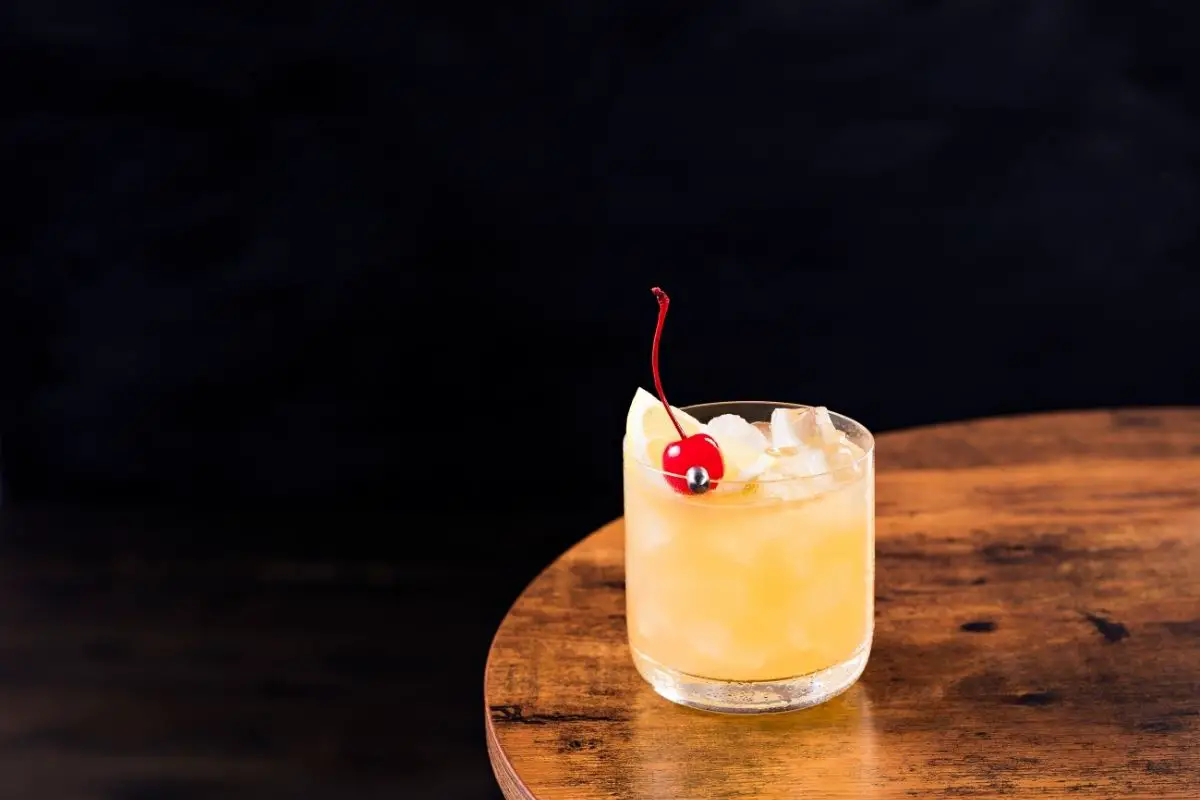 15 Strong Brandy Cocktail Recipes To Make At Home 15 Strong Brandy Cocktail Recipes To Make At Home
