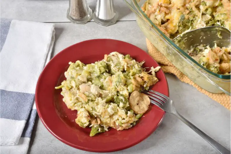 15 Festive Christmas Chicken Recipes Your Family Will Love Cheesy Chicken Broccoli and Rice Casserole