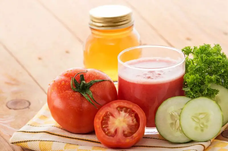 15 Best Cucumber Juice Recipes To Try Today Cucumber Juice With Tomato